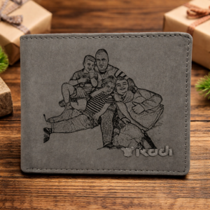 ארנק אפור לגבר עם תמונה חרוטה על עור מתנה אישית יוקרתית