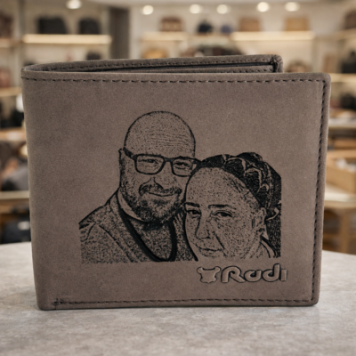 ארנק עור לגבר עם חריטת לייזר של תמונת זוג בהתאמה אישית