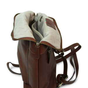 תיק גב עור עבודת יד בצבע חום ערמונים עם חלוקה פנימית חכמה