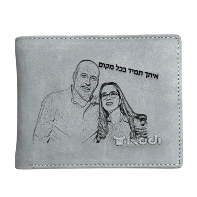 ארנק עור עם חריטת תמונה אישית – מתנה ייחודית לגבר או לאישה