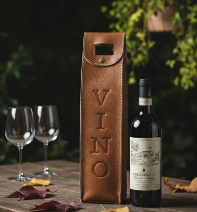 נרתיק יין מעור אמיתי Old Angler Italy עם הטבעה VINO – מתנה אלגנטית