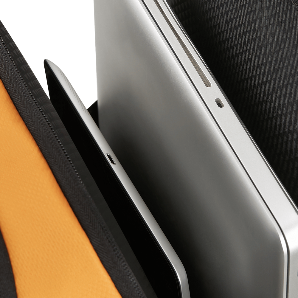 תיק גב סמסונייט Moderny כתום חזית