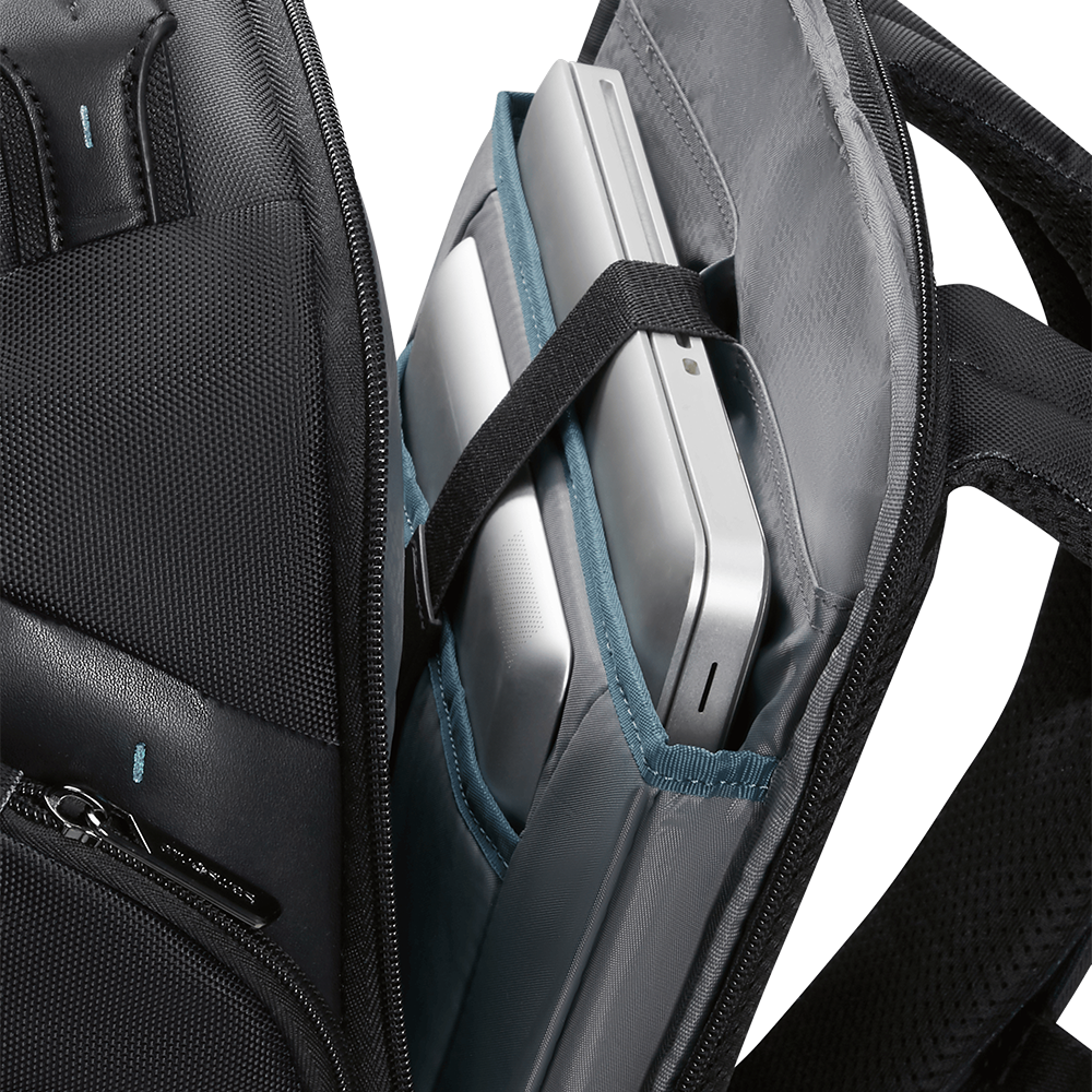 תיק גב סמסונייט Spectrolite 4.0 – מבט מצד ימין עם רוכסן צדדי