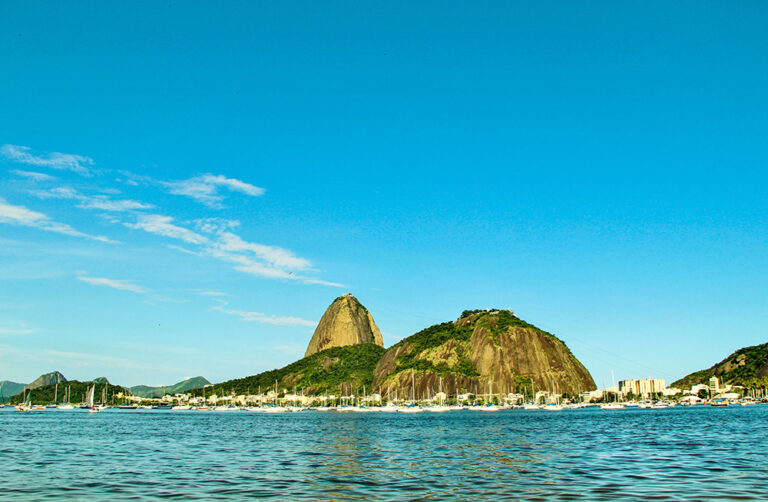 נוף מרהיב וצבעוני של העיר העתיקה במהלך טיול במרקש